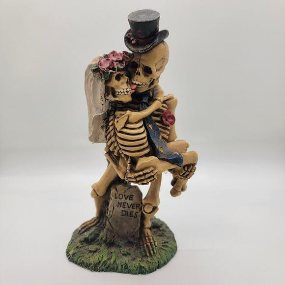 Love Never Dies Bride & Groom Skeleton Aquarium Figurine 6" Tall Gothic Wedding - Picture 1 of 4